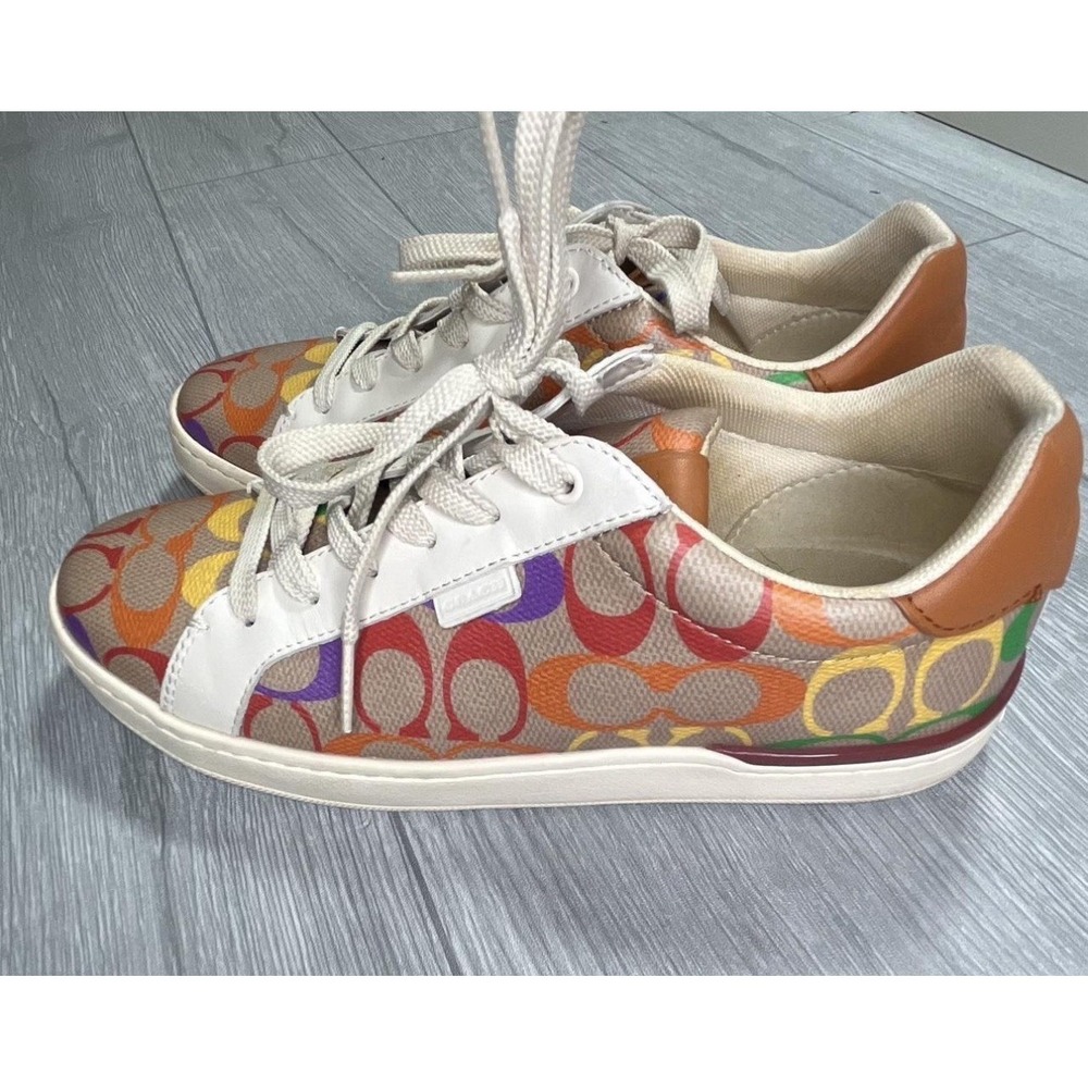 COACH Lowline Low Top Sneaker In Rainbow Signature Canvas Size 9.5 EU W - Picture 2 of 6
